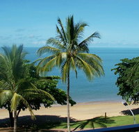 Beachfront Apartments on Trinity Beach - South Australia Travel