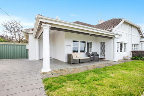 Beachfront Buena Vista - PetFriendly - South Australia Travel 1