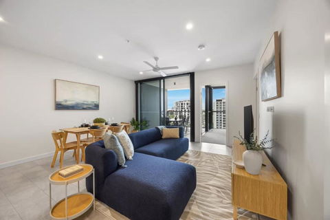 Rivello Apartments - Free Secure Car Park, 6km To City, Ferry Terminal, Eat Street, Rooftop Pool, Sauna, Portside Dinning - South Australia Travel 2