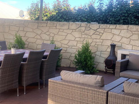 Relaxing Getaway Beachfront Access Multi Family Pets Mandurah - South Australia Travel 3