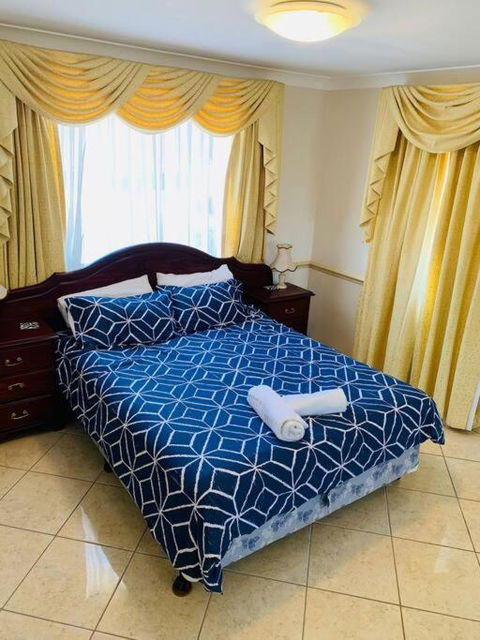 Redcliffe Villa - South Australia Travel 1