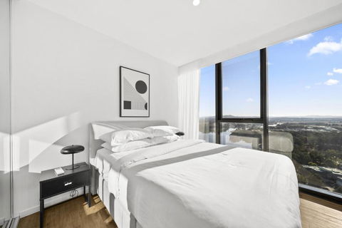 Refined 2-Bed With Luxurious Building Amenities - South Australia Travel 3