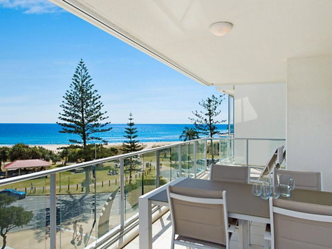 Reflections Tower 2 Unit 401 - South Australia Travel 0