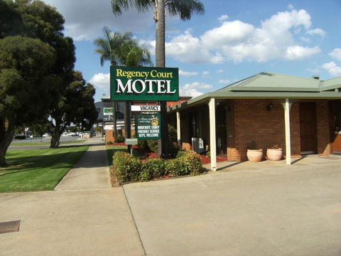Regency Court Motel - South Australia Travel 0