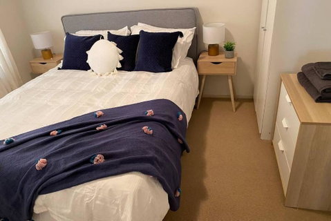 Relax In The Spa With Views Opposite Lake Eildon - South Australia Travel 2