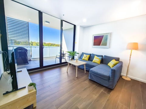 Relaxing 1BR W Pools & SPA, Gym In Olympic Park - South Australia Travel 1