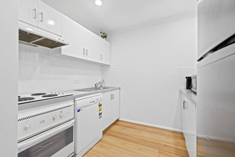 Renovated Family Apartment With Pool & WiFi - South Australia Travel 3