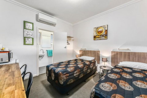 Rest Motels - South Australia Travel 3