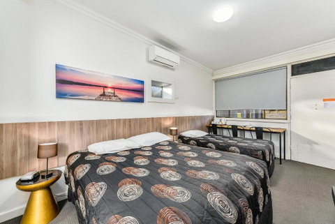 Rest Motels - South Australia Travel 1