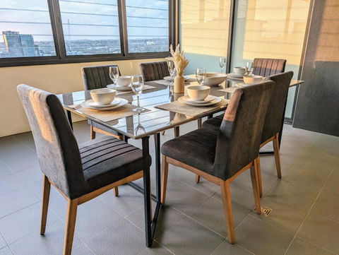 Rhodes Two Bedroom Apartment With Fantastic Water View - South Australia Travel 3