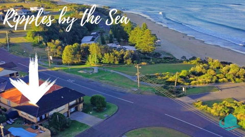 Ripples By The Sea - South Australia Travel 0