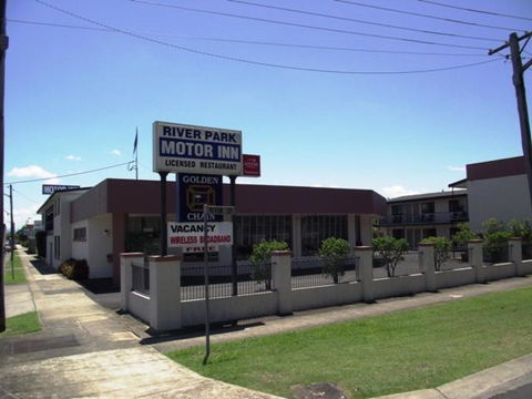 River Park Motor Inn - South Australia Travel 1