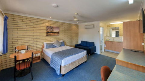 Riverland Motor Inn - South Australia Travel 2