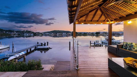 Riverside Retreat - Absolute Waterfront - South Australia Travel 0
