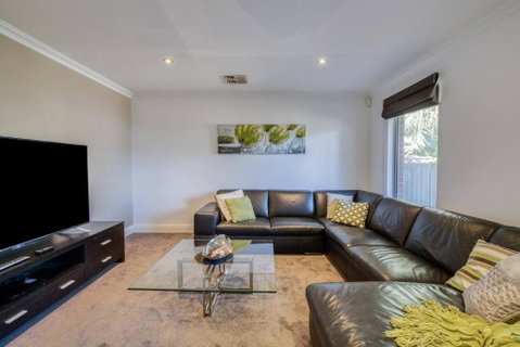 Rivervale Retreat - Spacious Family Living - South Australia Travel 3