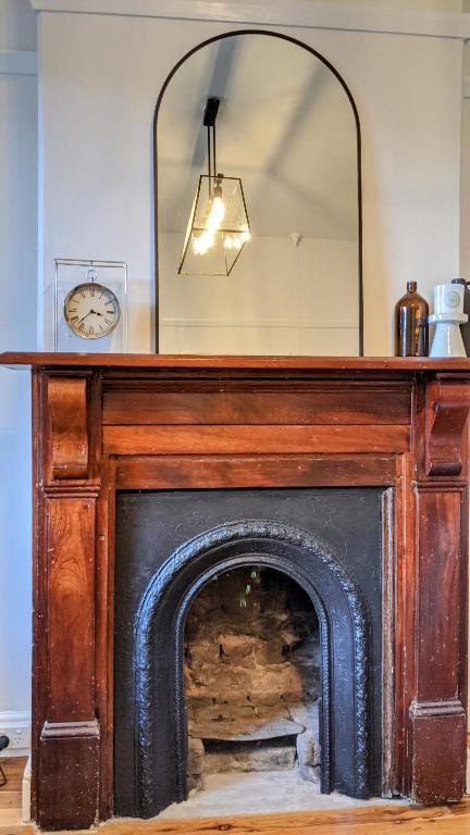 Roseland Cottage - CBD Heritage - South Australia Travel 1