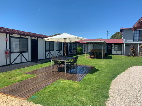 Robe Nampara Cottages - South Australia Travel 0