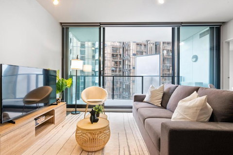 Rooftop Pool 2BR Apt At Marvel Stadium With Free Parking - South Australia Travel 1