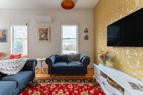 Rose Villa Heritage Home With Parking & WiFi - South Australia Travel 3