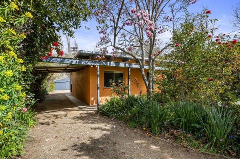 Roses On The River - An Absolute River Frontage Cottage - South Australia Travel 1