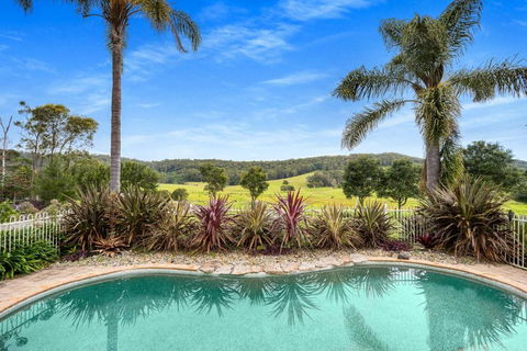 Roxy - A Secluded Luxury Estate Near Berry, Where Serenity Meets Family Comfort - South Australia Travel 0