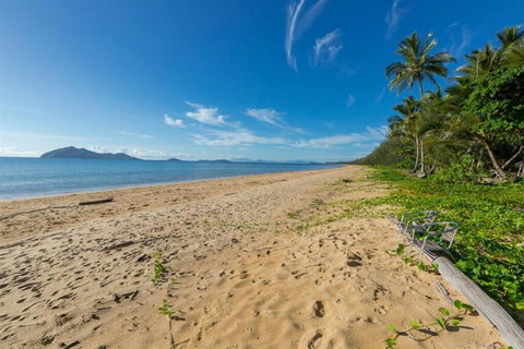 Roya On Mission - Beachfront - Wongaling - Family - South Australia Travel 2