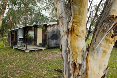 Rustic Cabin With Moon Bathing For A City Escape - South Australia Travel 0