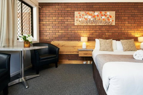 Ruthven Street Motor Inn - South Australia Travel 2