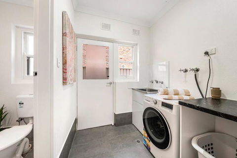 Sage By The Sea - WiFi, BBQ, Beach, Art - South Australia Travel 1