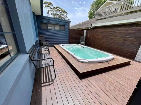 Sails To Sea - 4 Bedroom Pet Friendly Private Pool - South Australia Travel 0