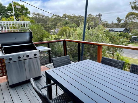 Sails To Sea - 4 Bedroom Pet Friendly Private Pool - South Australia Travel 3