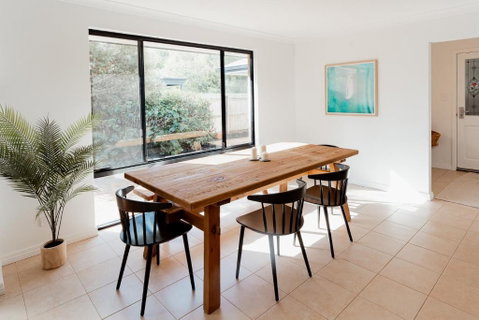 Salhus - Sleep In King Beds & Easy Walk To Town - South Australia Travel 2