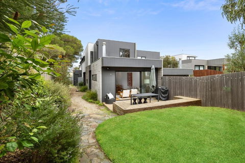 Salt On Walker - South Australia Travel 0