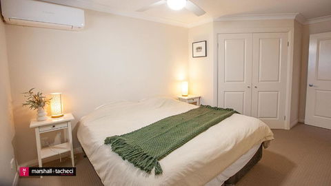 Salt Water Villa Bermagui Four Bedroom Central Location With Wifi - South Australia Travel 2