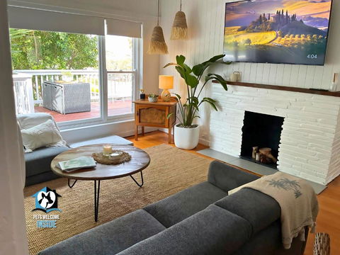 Saltwater Sunsets Seaside Haven With Ocean Views - South Australia Travel 2