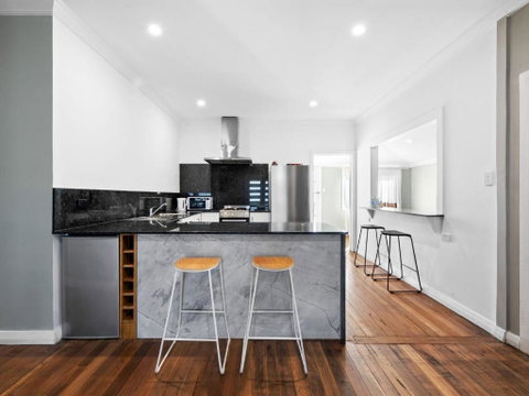 Salty Sea Cottage - South Australia Travel 0