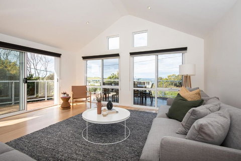 Salty Shores Smiths Beach - South Australia Travel 0