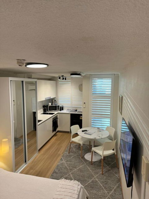 Sam The Central Studio - South Australia Travel 2