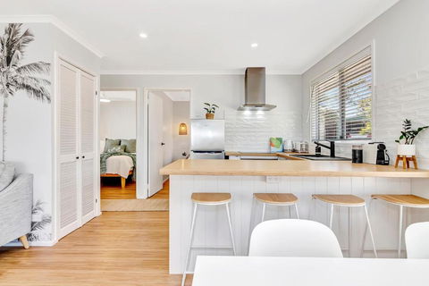 Sanbis Cabin - Hidden Boutique Retreat, Sea Views - South Australia Travel 3