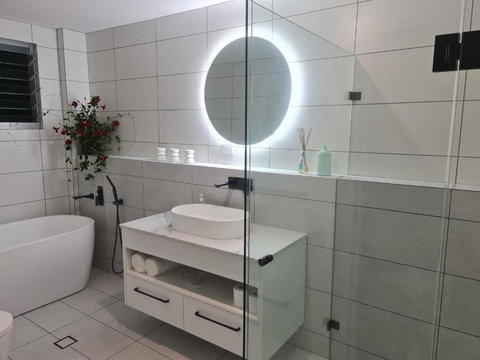 Sanctuary On The Creek - South Australia Travel 1