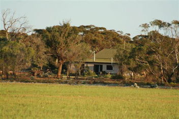 Sandalmere Cottage with South Australia Travel
