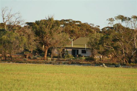 Sandalmere Cottage - South Australia Travel 0