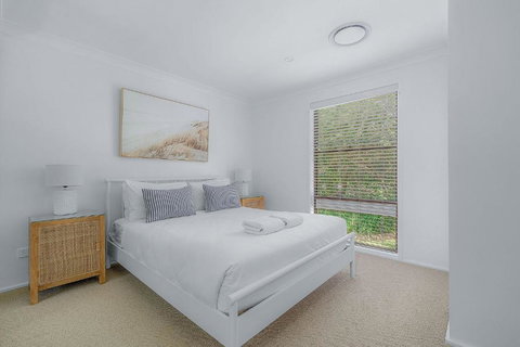Sandalwood At Huskisson - South Australia Travel 0