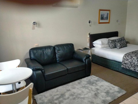 Sandstock Motor Inn Armidale - South Australia Travel 1