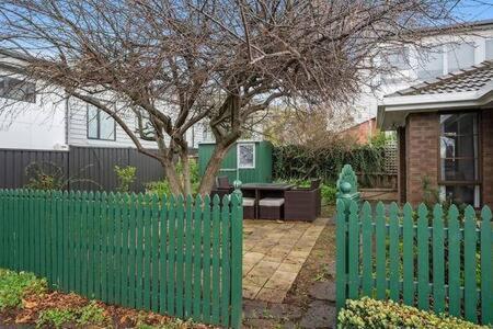 Sandy Bay Cozy Cottage Close To CBD - South Australia Travel 3