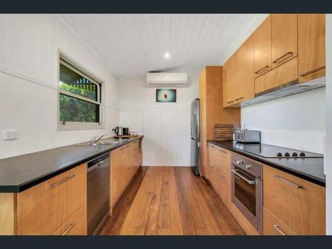 STANLEY COTTAGE - South Australia Travel 3