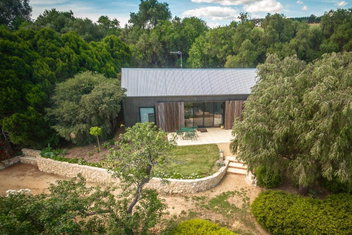 The Garden Cottage At The Olives with South Australia Travel