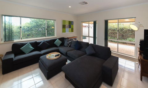 Beachside At Normanville - 7 Ronald Street - South Australia Travel 0
