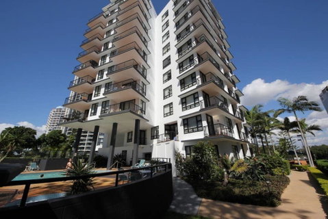 Beachside Neptune Resort Apt Upgraded! - South Australia Travel 1