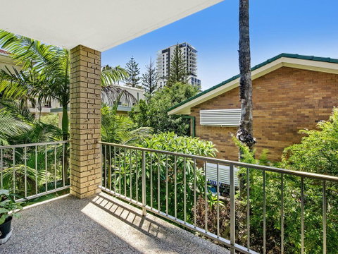 Beachside Unit Near Convention Centre - South Australia Travel 2